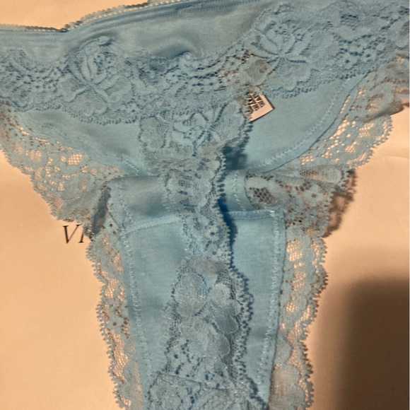 Victoria’s Secret Women’s Panties Thong - Picture 7 of 10